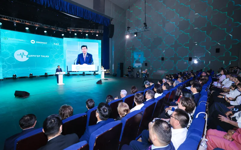 «Dáriger Talks»: shetel dárigerleri qazaqstandyq tájirıbeden úlgi alyp jatyr