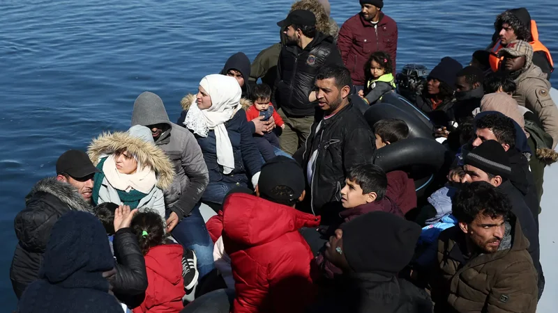 Грекия жағалауында 400-ден астам мигрант құтқарылды