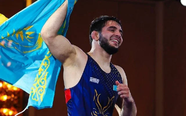 Maıs Alıev 