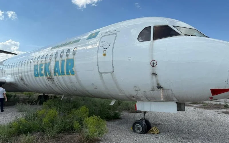 Bek Air компаниясы екі Fokker-100 ұшағын сатылымға шығарды