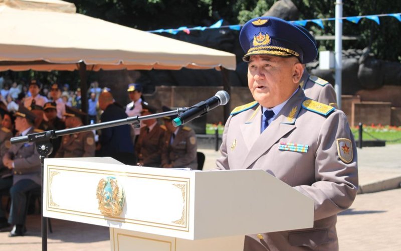 Алматыда жас офицерлердің оқуды аяқтау рәсімі өтті Алматыда жас офицерлердің оқуды аяқтау рәсімі өтті