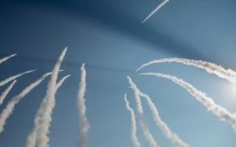 Иран нанес массированный удар по Израилю с применением новых баллистических ракет