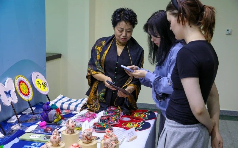 Astana hosts Kazakhstan-China Cultural Forum Astana hosts Kazakhstan-China Cultural Forum