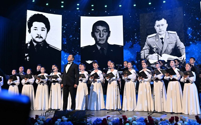 концерт, посвященный Дню полиции концерт, посвященный Дню полиции