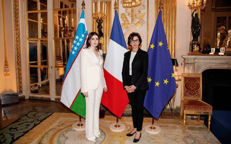 Uzbekistan’s representative receives prestigious French award