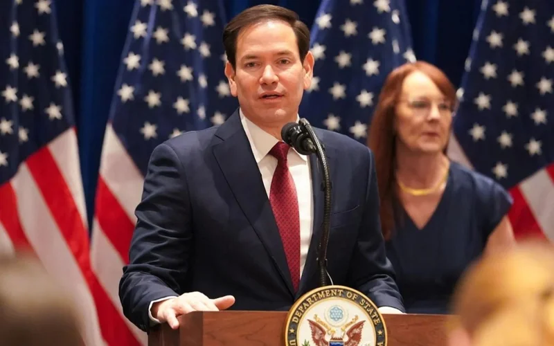 АҚШ Мемлекеттік хатшысы Қытайды Ормуз бұғазы мәселесі бойынша Иранға ықпал етуге шақырды