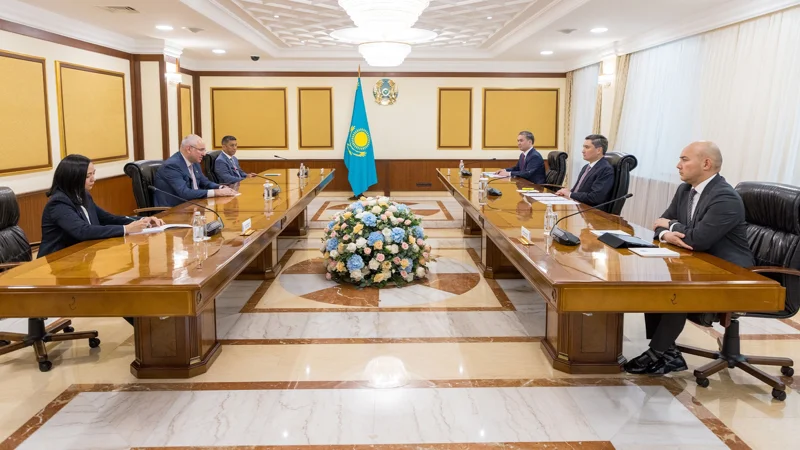 Олжас Бектенов провел ряд встреч с участниками заседания СИИ