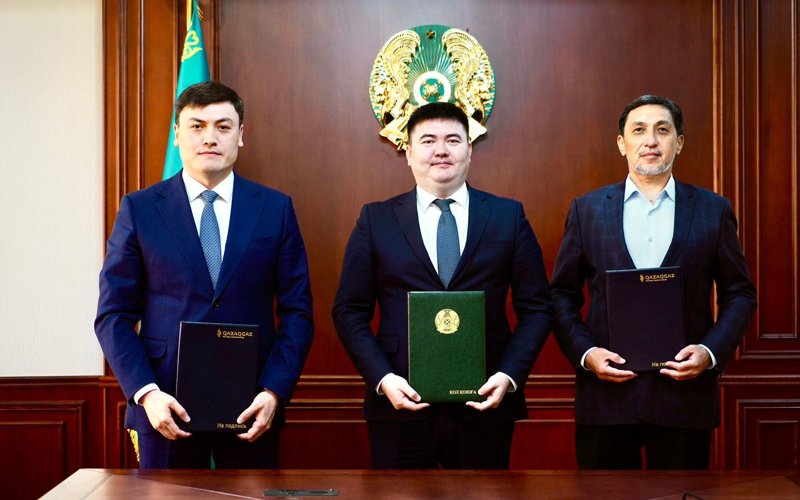 QazaqGaz заключил два очередных контракта по недропользованию о