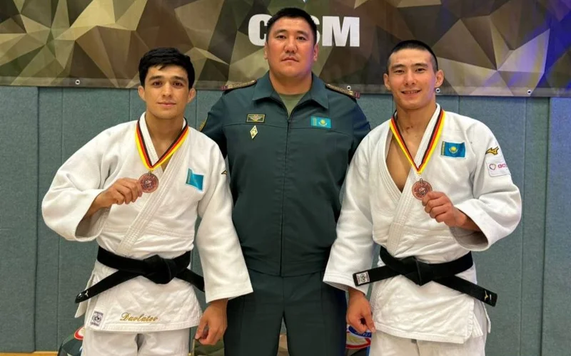 Sherzad Davlatov áskerıler arasynda álem chempıonatynda qola medal aldy
