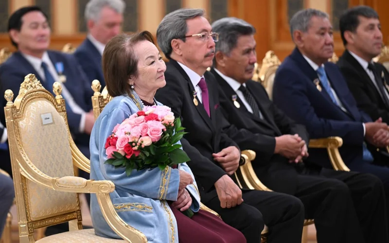 поздравление СМИ