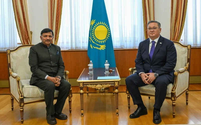 Foreign Minister Nurtleu receives Indian Ambassador Nagendra Prasad