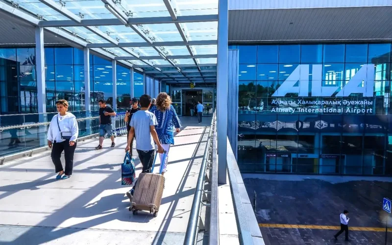 Kazakhstan’s emigration hits new low in January-April 2025