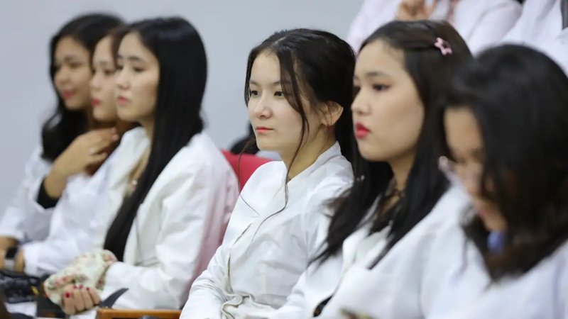 助学金上涨、免费职业教育扩容:9月起哈萨克斯坦将有哪些变化? 助学金上涨、免费职业教育扩容:9月起哈萨克斯坦将有哪些变化?