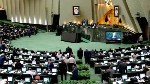 Парламент Ирана одобрил проект о приостановке сотрудничества с МАГАТЭ