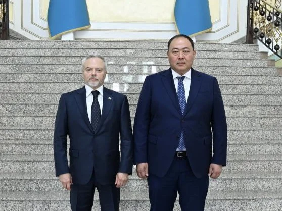 Ukraine’s new ambassador to Kazakhstan presents copy of credentials
