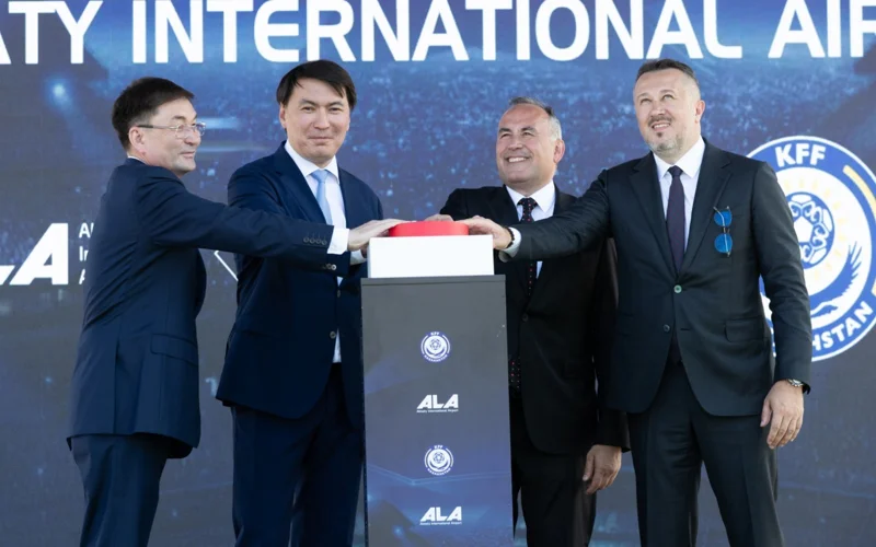 Almaty oblysynda FIFA standarty boıynsha fýtbol akademııasy salynady