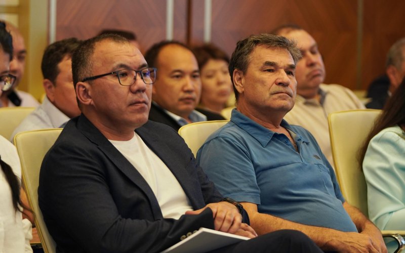 Акимат ВКО усиливает диалог с бизнесом через новый Деловой совет Акимат ВКО усиливает диалог с бизнесом через новый Деловой совет