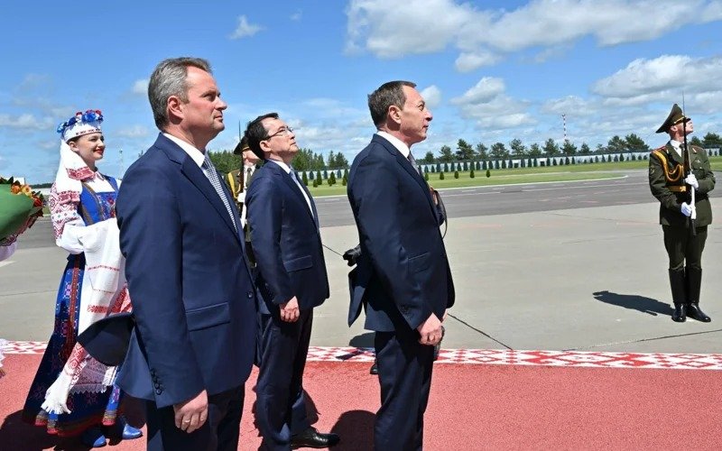Давлат раҳбари Минск шаҳрига ташриф буюрди Давлат раҳбари Минск шаҳрига ташриф буюрди