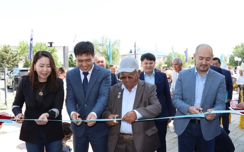 БҚО-да жаңғыртылған ауылдық кітапхана пайдалануға берілді БҚО-да жаңғыртылған ауылдық кітапхана пайдалануға берілді