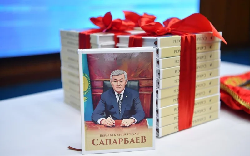 «Saparbaev tulǵasy»: Berdibek Máshbekulyna arnalǵan kitap tanystyryldy