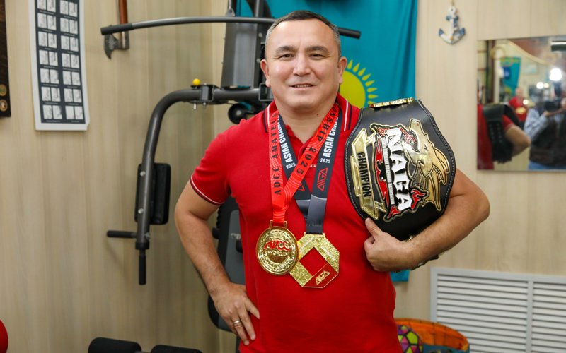 Айдар Махметов 8-кратный чемпион мира по ММА, джиу-джитсу,грепплингу и каратэ Айдар Махметов 8-кратный чемпион мира по ММА, джиу-джитсу, грепплингу и каратэ