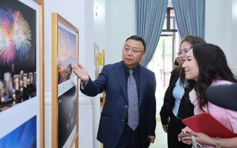 Culture Tour of Beijing Opera debuts in Almaty Culture Tour of Beijing Opera debuts in Almaty