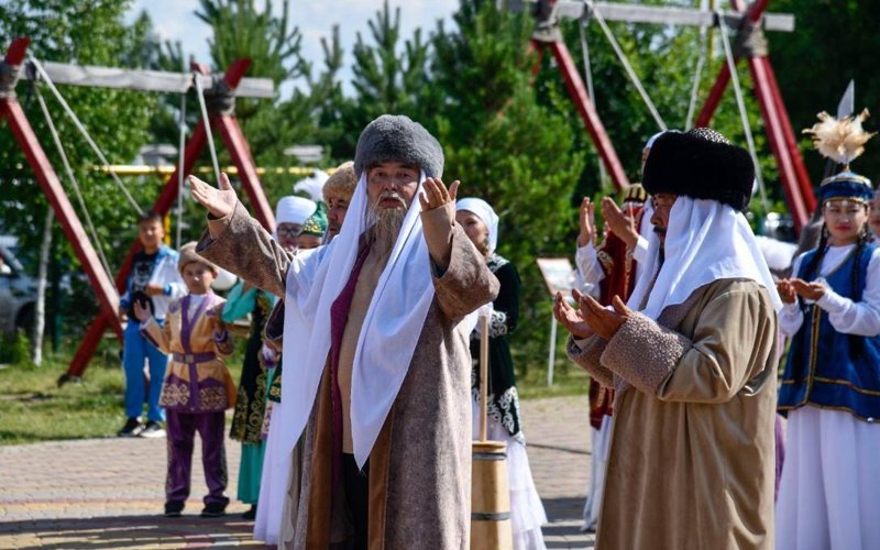 Бозоқ қорық-музейінде «Қымызмұрындық» фестивалі өтті Бозоқ қорық-музейінде «Қымызмұрындық» фестивалі өтті