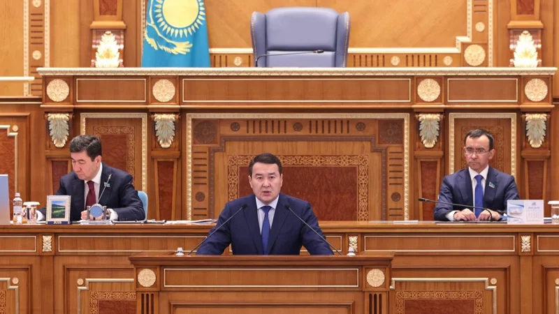 Álıhan Smaıylov