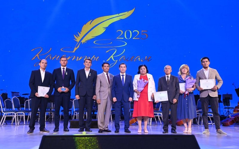 1. «Қанатты қалам – 2025»: Сыр елінде БАҚ өкілдеріне құрмет көрсетілді 1. «Қанатты қалам – 2025»: Сыр елінде БАҚ өкілдеріне құрмет көрсетілді