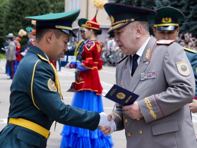 Состоялся выпуск курсантов Пограничной академии КНБ РК курсанты