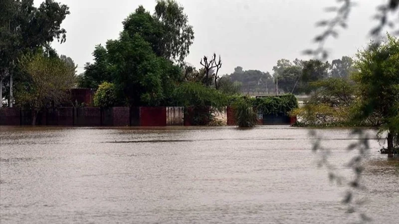4 people dead, 11 missing as flash floods drown Swat area in northwestern Pakistan