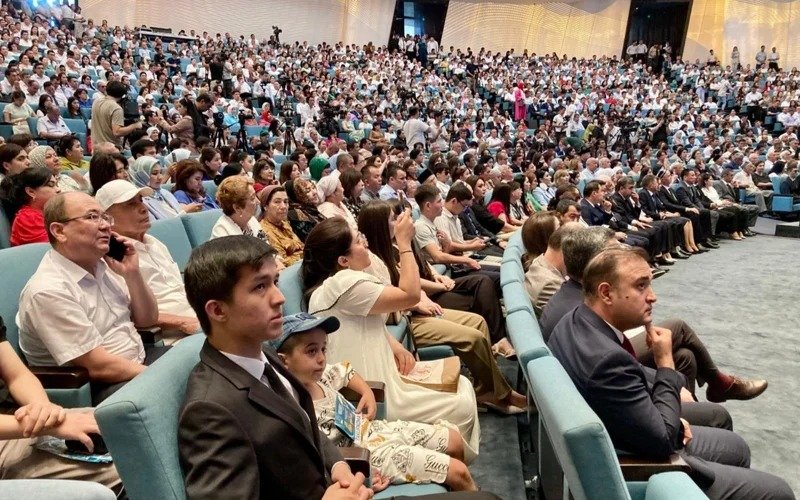 award Kazinform journalist presented with Golden Pen award in Uzbekistan