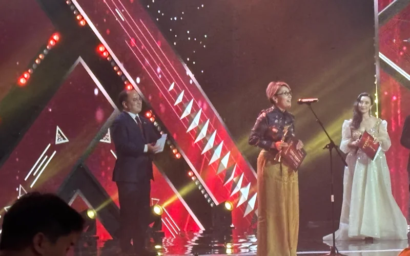 Тұмар-2025: JIBEK JOLY телеарнасы «Ең үздік әлеуметтік тележоба» номинациясының жеңімпазы атанды