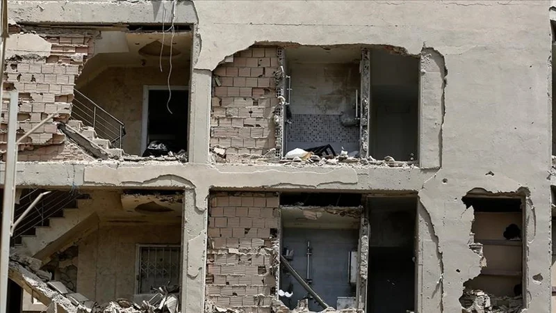 Izraıl shabýyldary kezinde Iranda 49 áıel men 13 bala qaza tapty