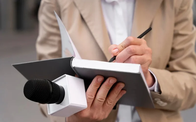 Журналистика