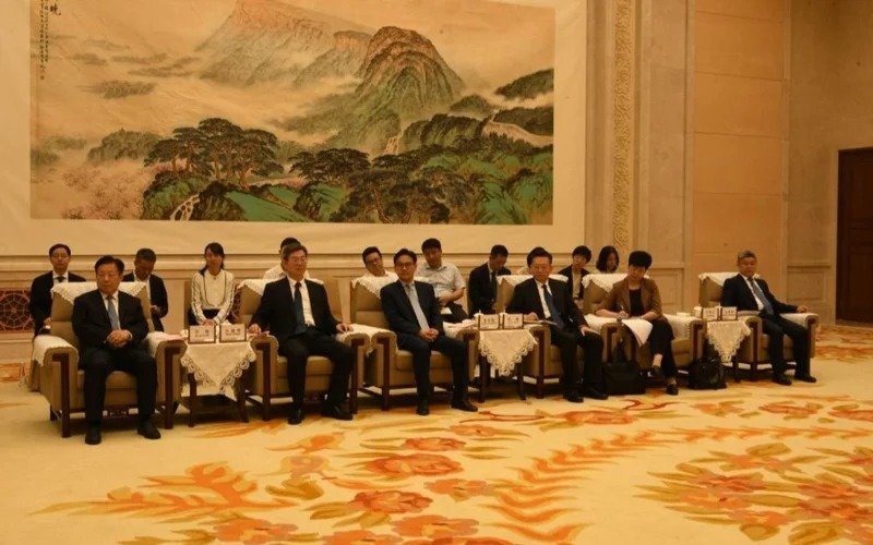 Akim of W Kazakhstan region holds talks with Chairman of People’s Government of Jiangsu Province Akim of W Kazakhstan region holds talks with Chairman of People’s Government of Jiangsu Province