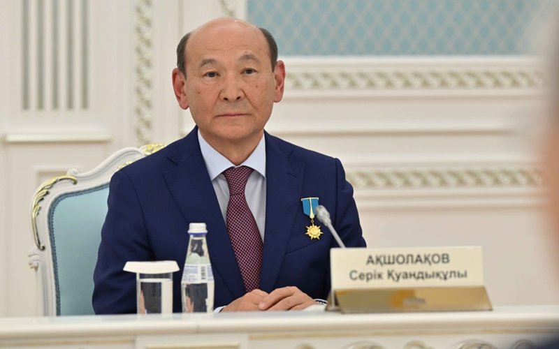 Глава государства встретился с представителями мировой нейрохирургии Глава государства встретился с представителями мировой нейрохирургии