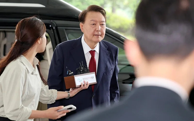 Yoon Suk Yeol