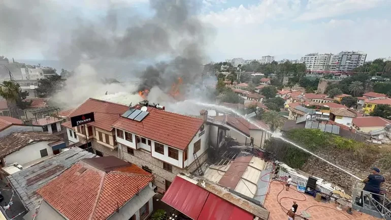 Түркиядағы курортта тағы да қонақүй өртенді