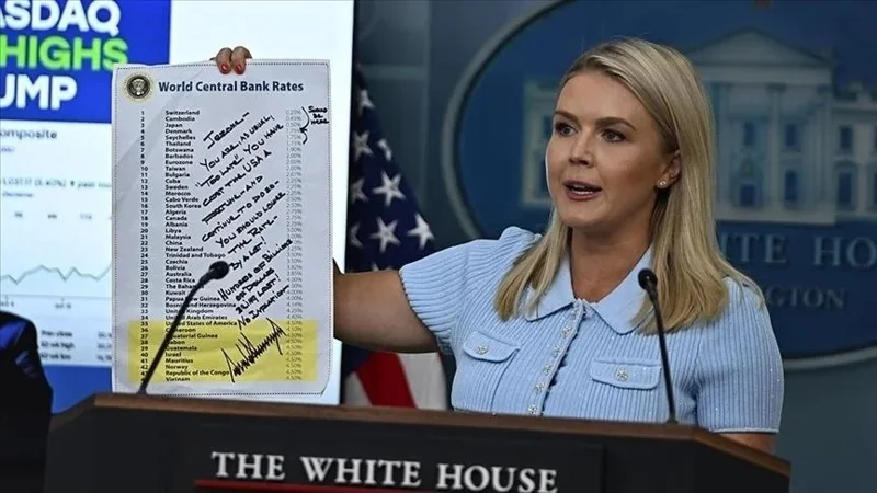 Каролин Левитт