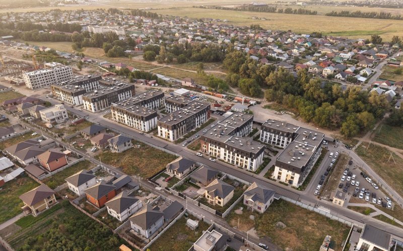 Алматыда Әуежай және Алтынкөл көлінің түбі тазартылады
