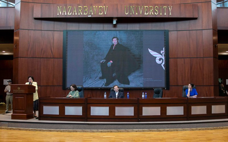 Назарбаев университетінде Мұхтар Шахановтың шығармашылық кеші өтті
