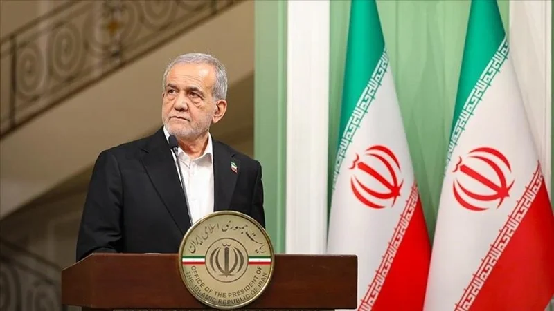 Iran prezıdenti MAGATE-men yntymaqtastyqty toqtatý týraly zańdy maquldady