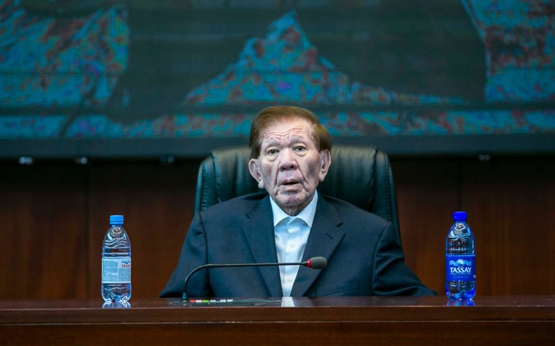 Назарбаев университетінде Мұхтар Шахановтың шығармашылық кеші өтті