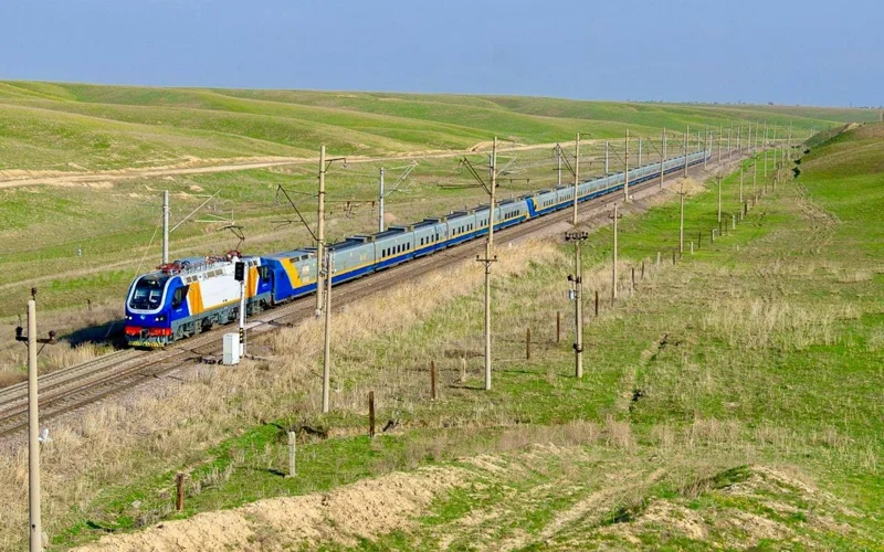 жолаушылар пойызы