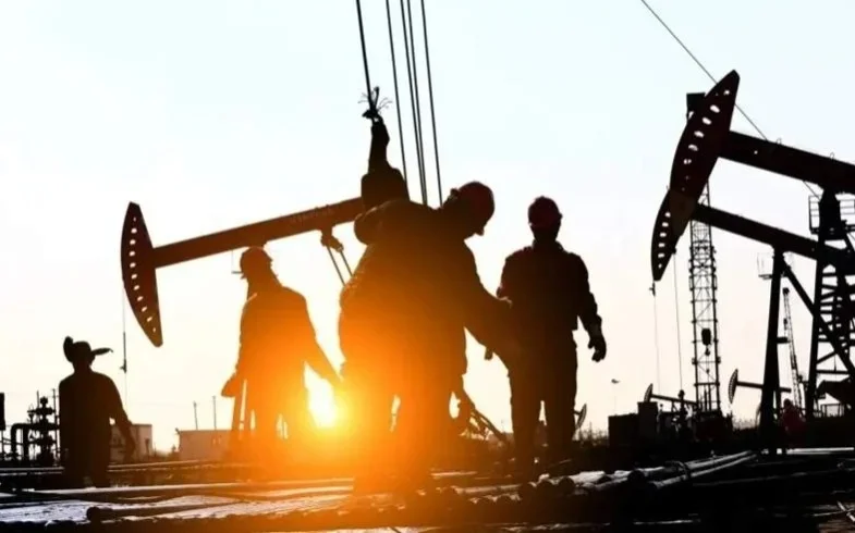 Иранның МАГАТЭ жөніндегі шешімінен кейін мұнай бағасы 3 пайызға көтерілді