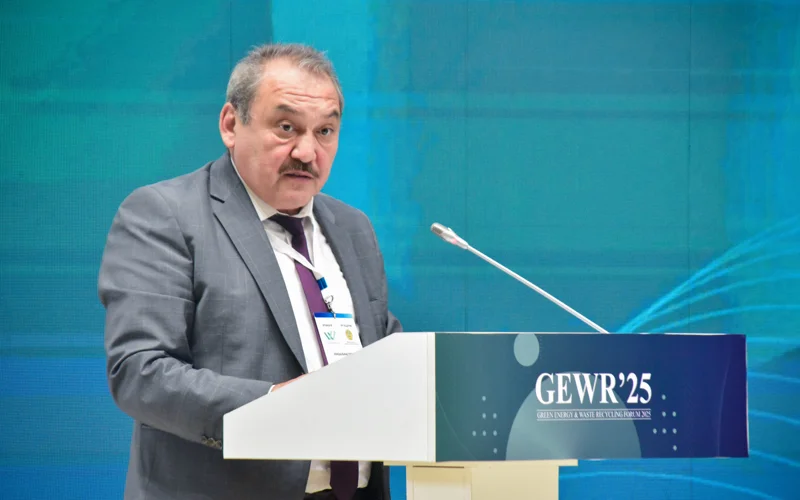 Jomart Álıev 