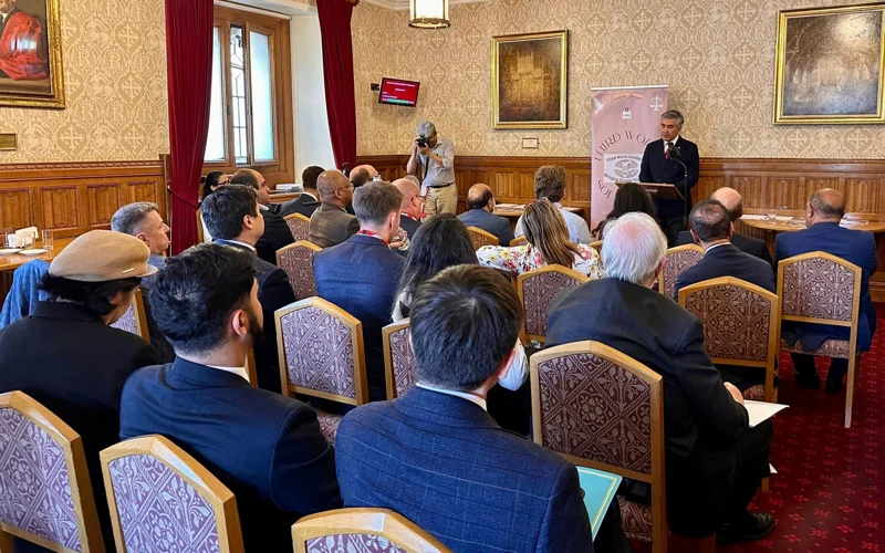 Средний коридор: торговый путь в центре внимания Лондона