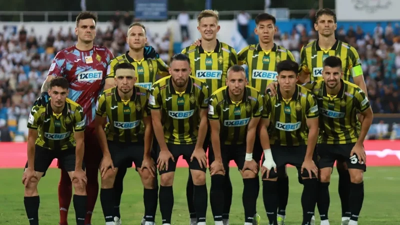ҚПЛ: «Қайрат» «Тұранды» ірі есеппен жеңіп, бірінші орынға көтерілді 