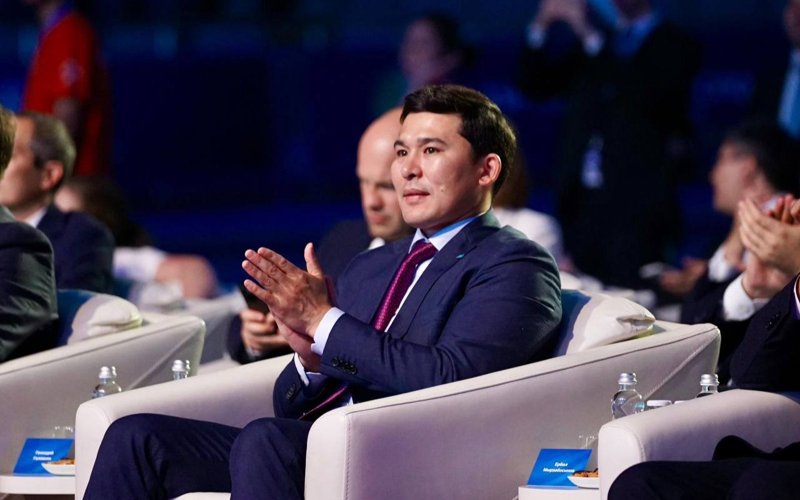 Астанада жастар арасында ауыр атлетикадан Азия чемпионаты басталды Астанада жастар арасында ауыр атлетикадан Азия чемпионаты басталды